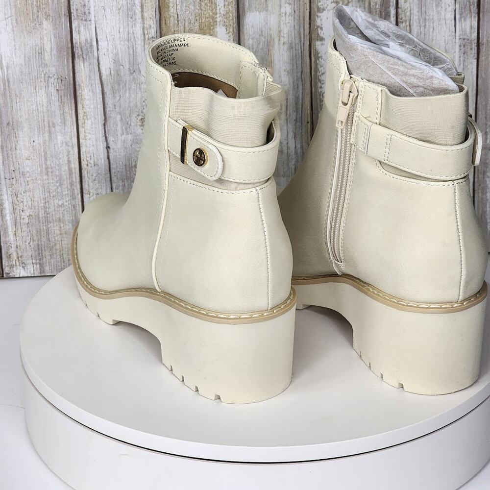 NEW - Giani Bernini Women's Vedaa Memory Foam Wedge Booties - Size 7.5 - Picture 4 of 10